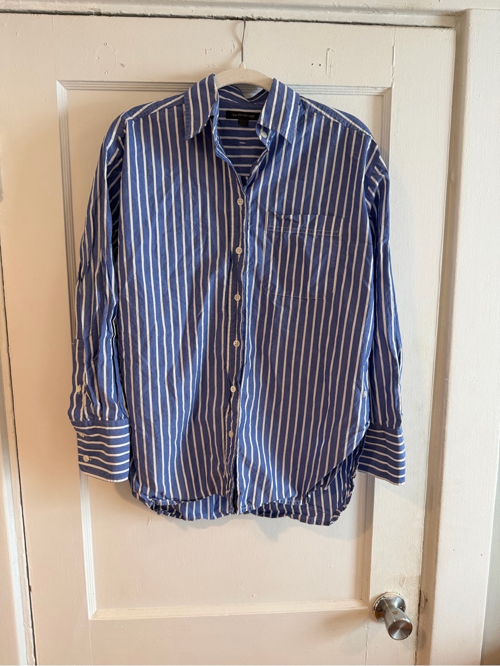 100% Cotton New England Coastal Style Banana Republic Button Down